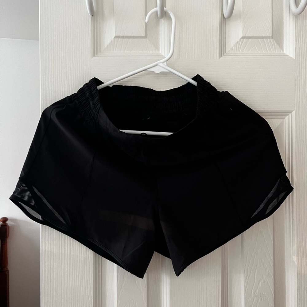 Lululemon Hottie Hot Shorts 4”